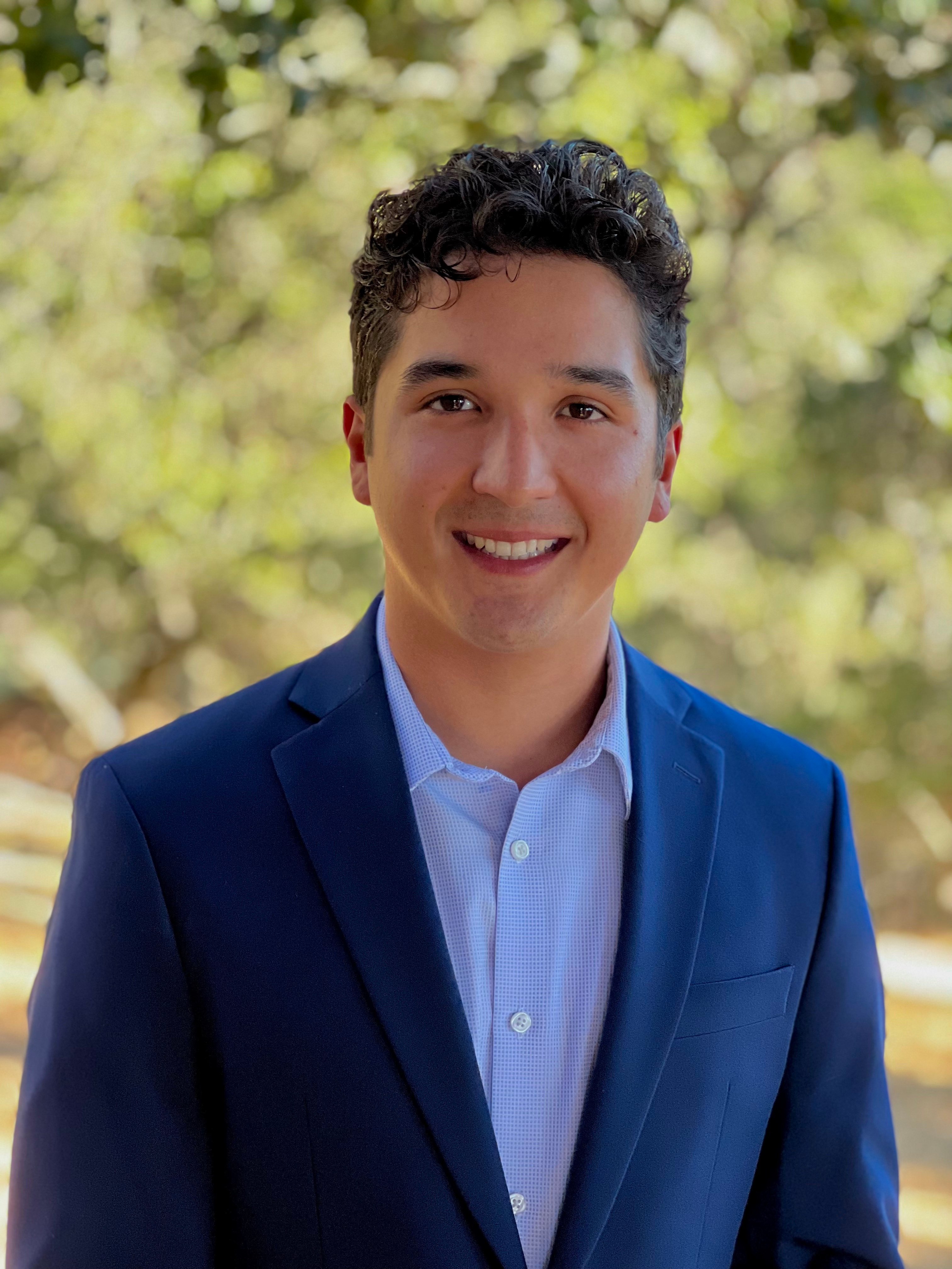 Headshot Anthony Macias 2022
